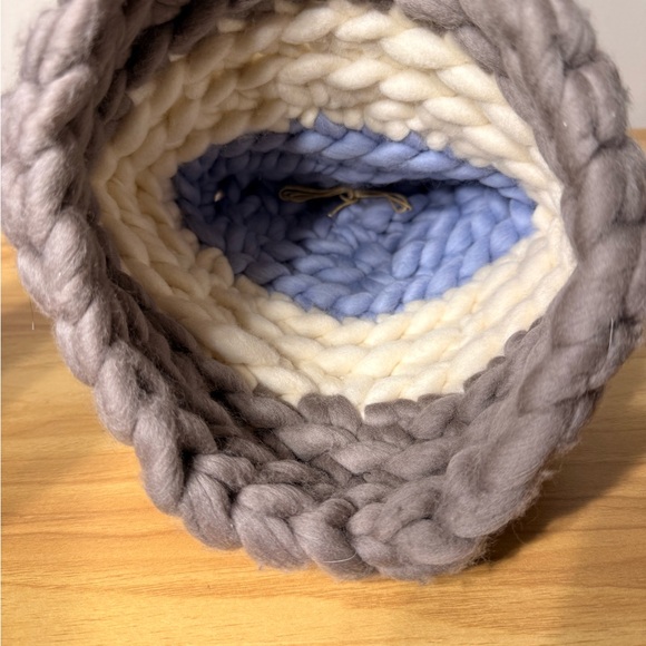 Multi Stripe Pom Pom Merino Wool Chunky Knit Beanie Hat M - Picture 2 of 2